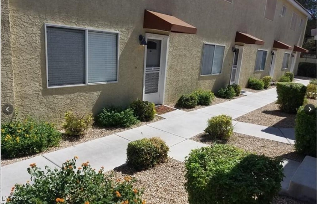 Foto principal - 6761 Holmby Ave