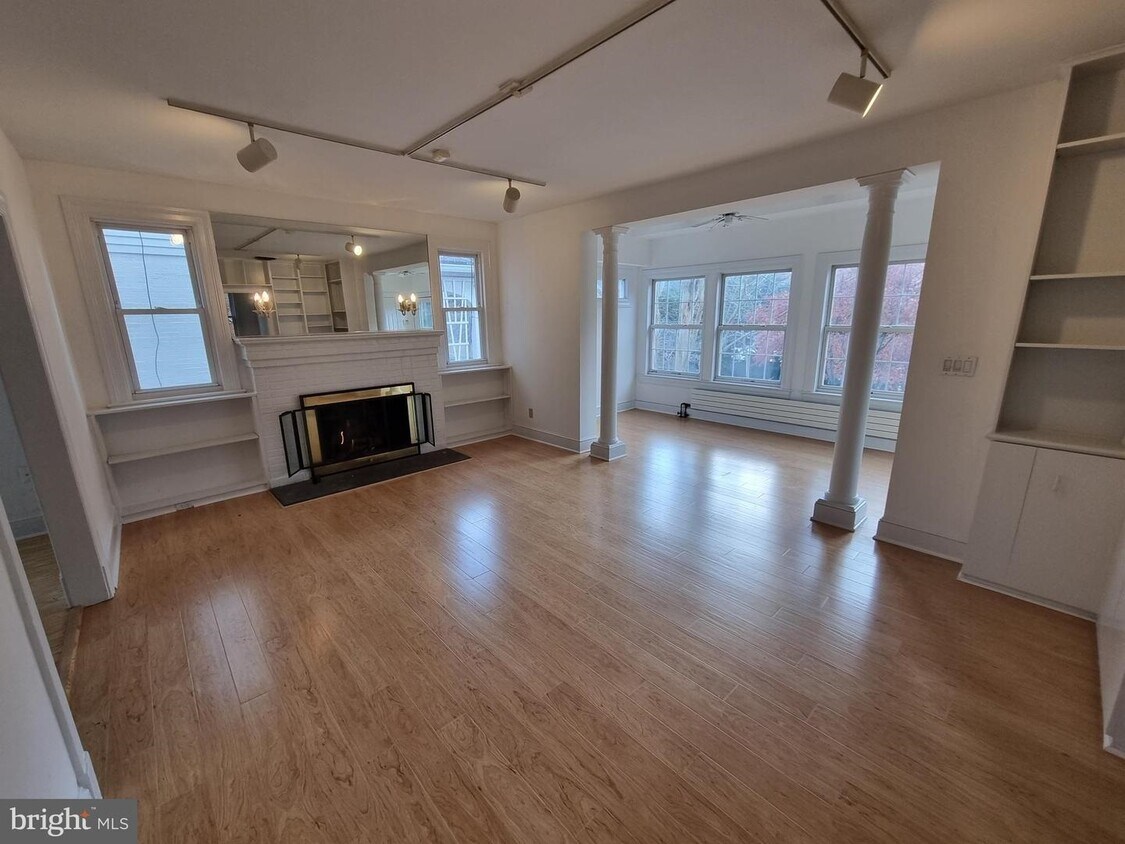 Foto del edificio - 3717 Legation St NW