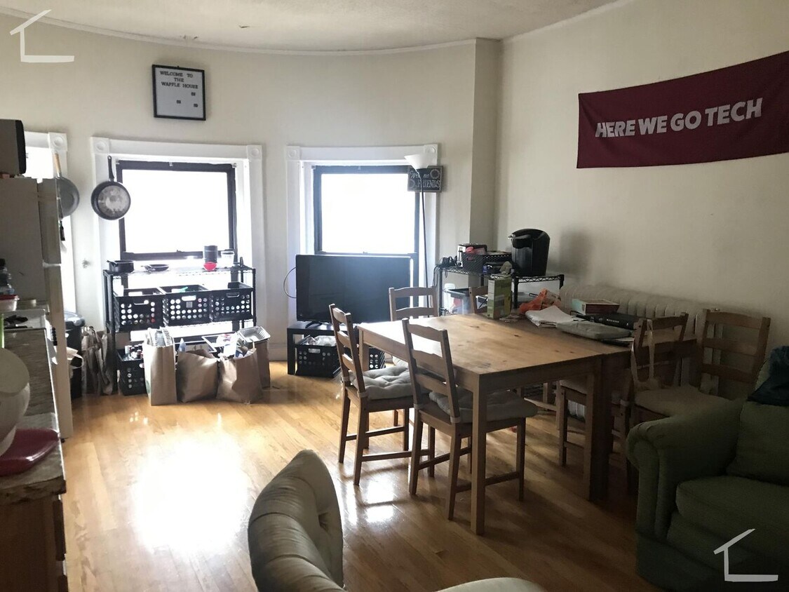 Primary Photo - 4 Bedroom