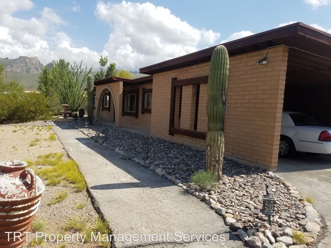 Primary Photo - 3 br, 2 bath House - 9460 E SUMMER TRAIL