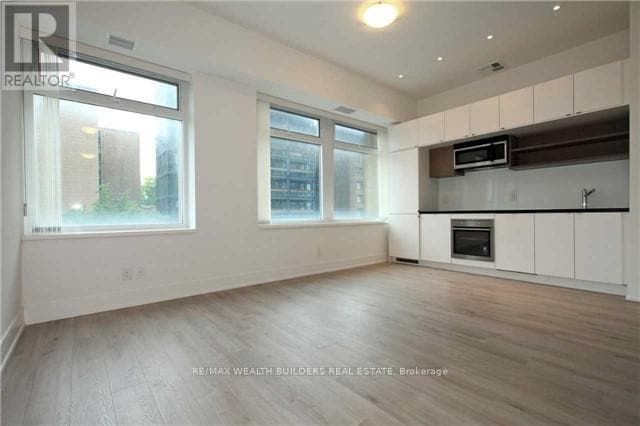 Building Photo - 111 St Clair Ave W