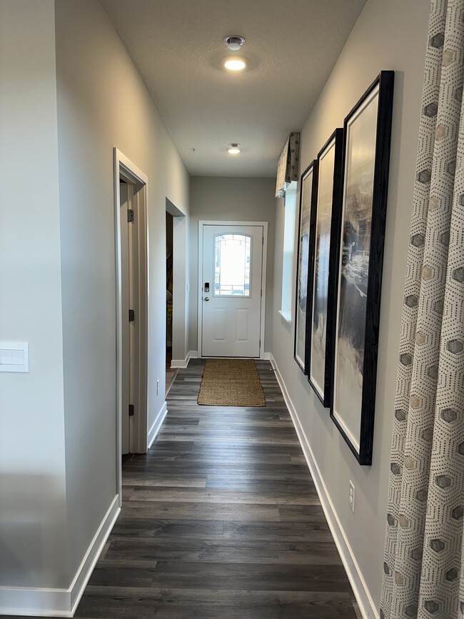 Building Photo - 17082 Dysart Pl