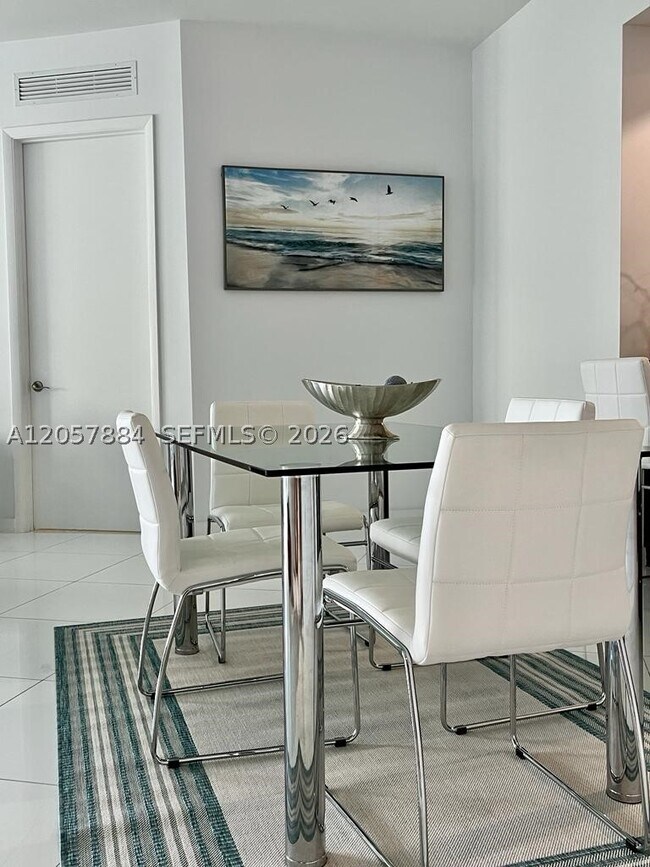 Foto del edificio - 16001 Collins Ave