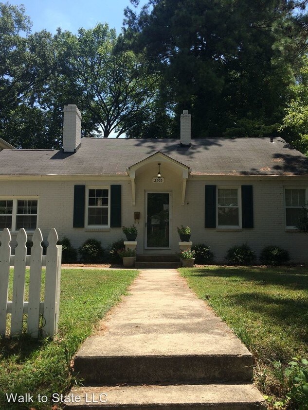 Primary Photo - 3 br, 2 bath House - 2505 Van Dyke Avenue