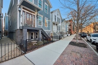 Building Photo - 1717 N Hudson Ave