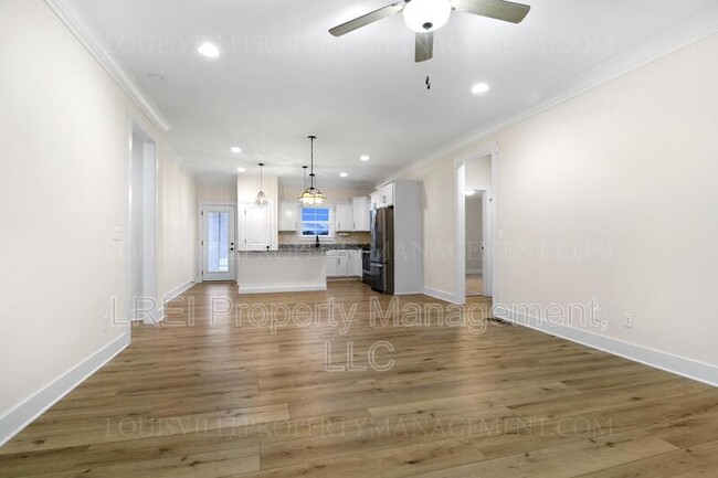 Building Photo - 6523 Ashley Springs Ct