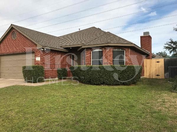 Building Photo - 5621 Wellston Dr