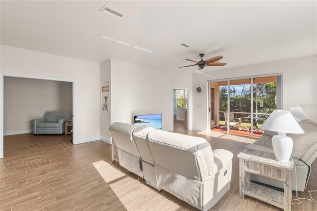 Foto del edificio - 1937 Scarlett Ave