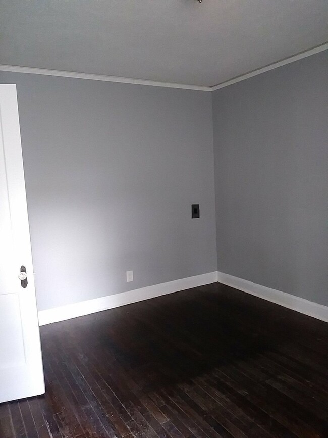 Foto del edificio - 2741-43 Kimball Ave
