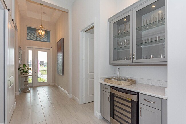 Building Photo - 9261 Orchid Cove Cir