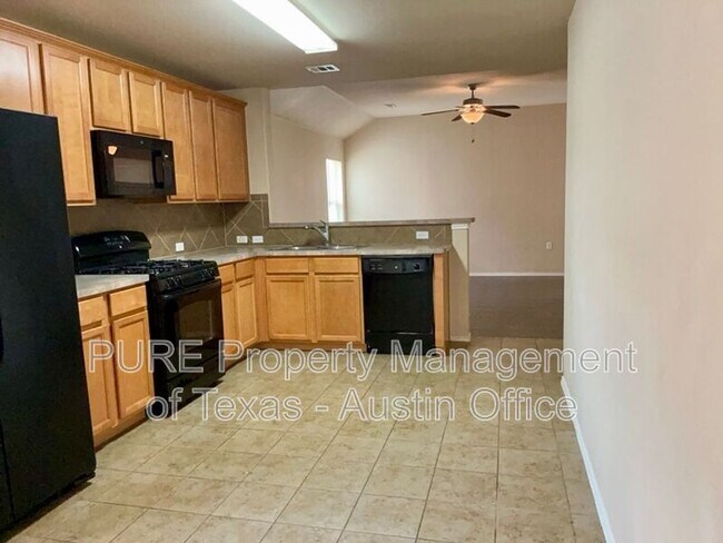 Foto del edificio - 7505 Cedar Edge Dr