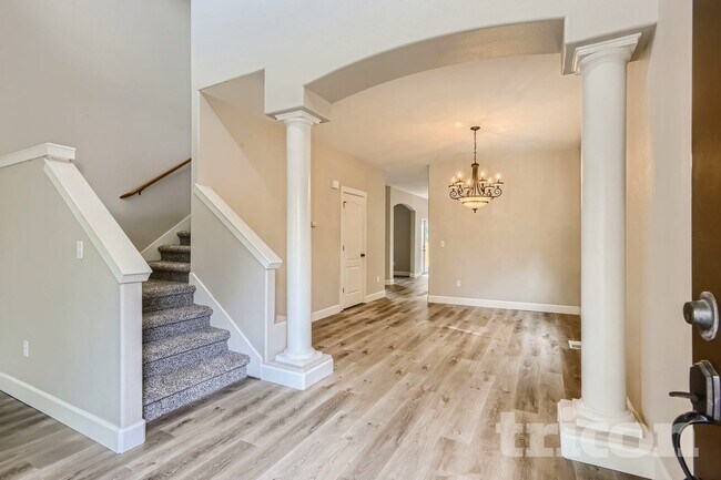 Building Photo - 11805 1st Pl SE