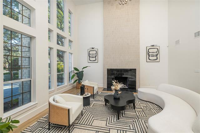 Foto del edificio - 3613 Twin Lakes Way