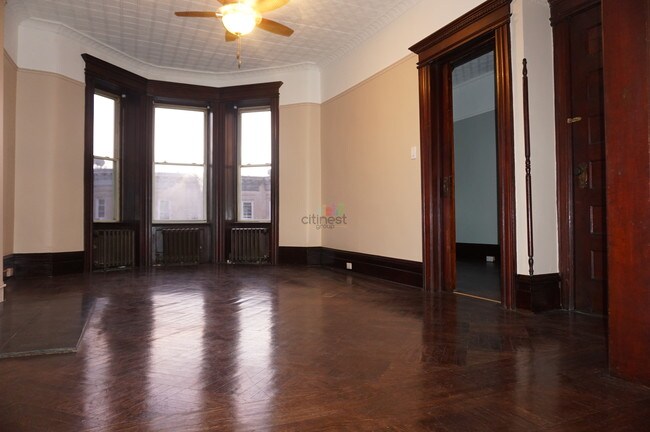 Building Photo - 449 77th St