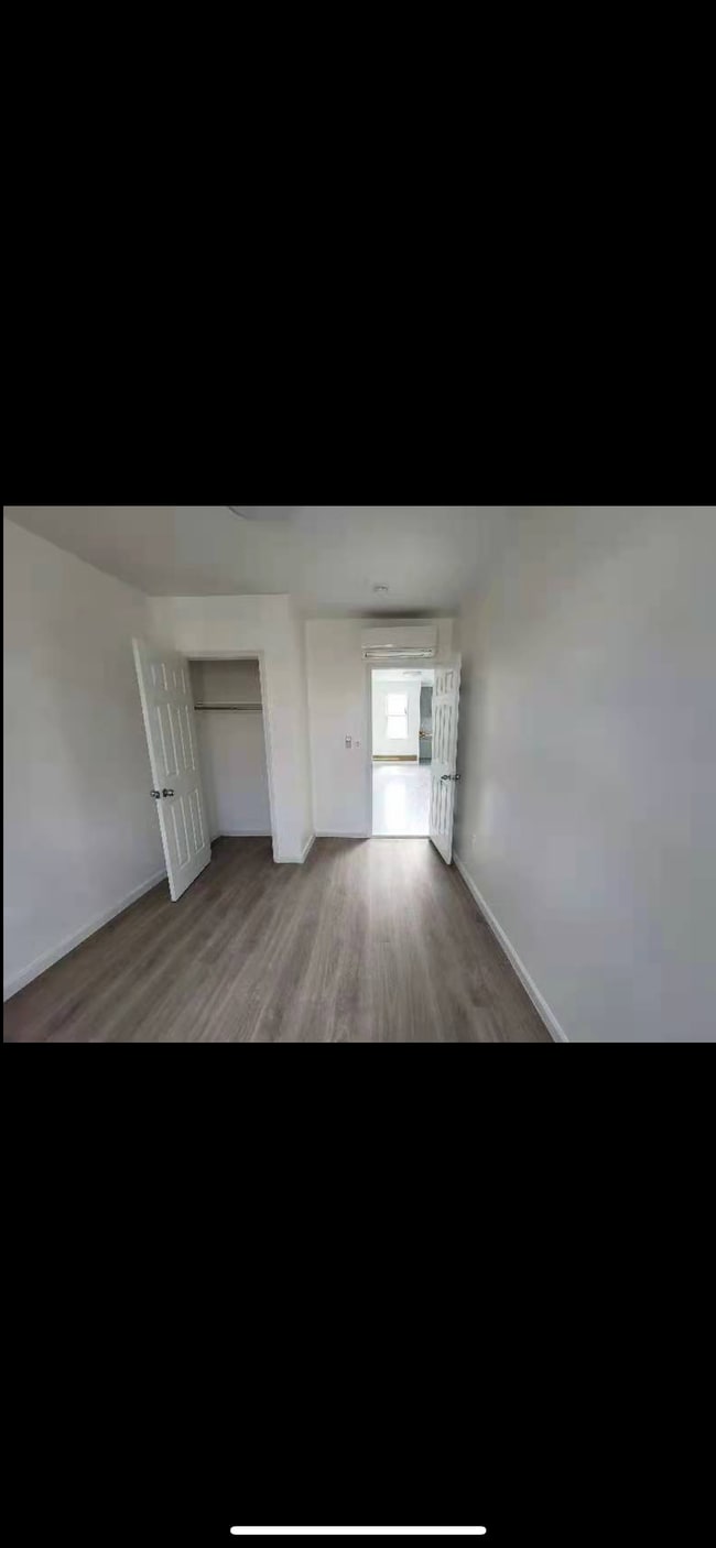 Building Photo - 1818 Avenue X