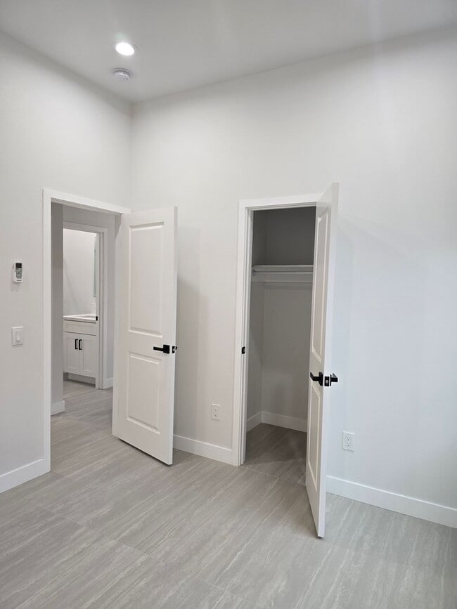 Photo - 12687 Aristocrat Ave Apartment