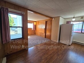 Building Photo - 7394 Birch Bay Dr