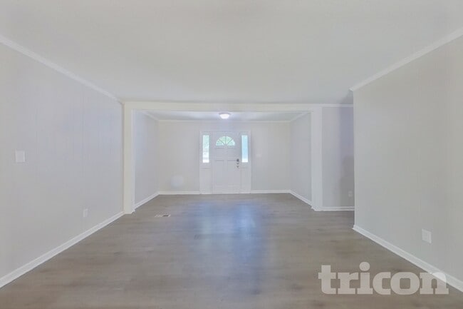 Building Photo - 605 Colorado Ct