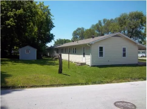 Primary Photo - 304 Walnut St