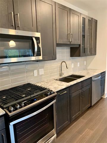 Foto del edificio - 5619 Belmont Ave