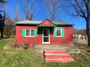Building Photo - 209 Cottage Ln