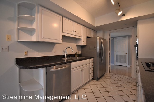 Building Photo - 2 br, 2.5 bath House - 5809 Nicholson Ln #711