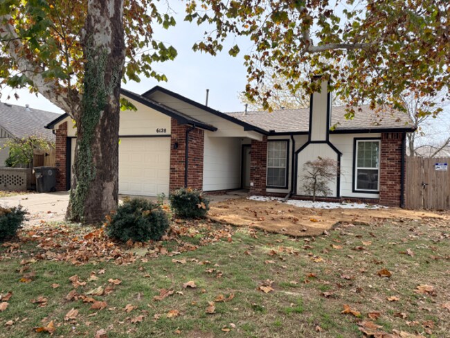 Foto del edificio - 6128 S Madison Pl