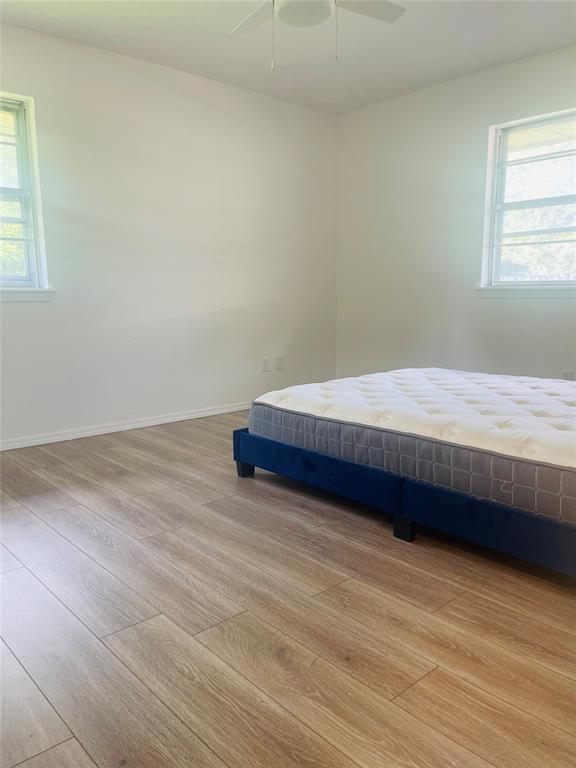 Foto del edificio - 1929 Meeker Dr