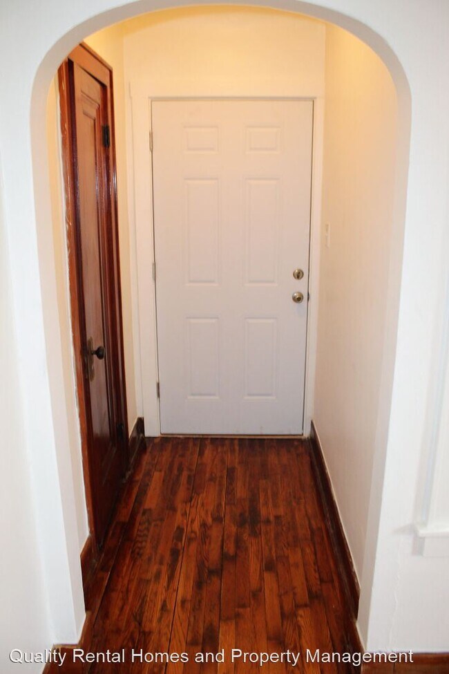 Foto del edificio - 3 br, 1 bath House - 2386 E Hill Rd