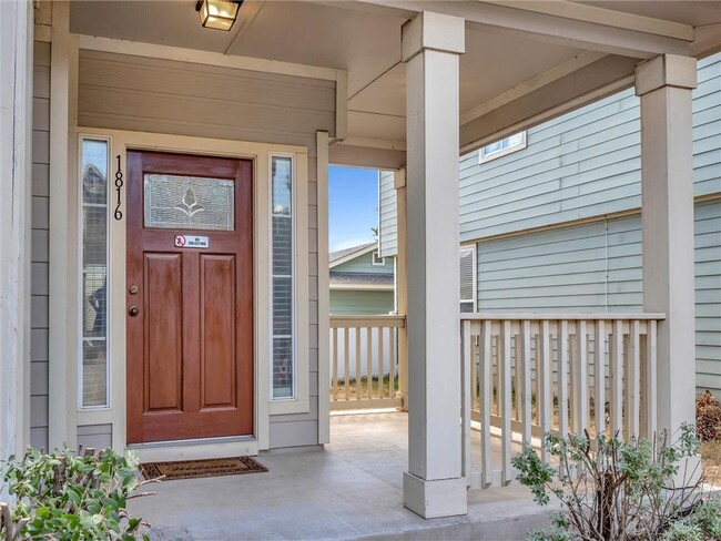 Building Photo - 1816 Enchanted Rock Dr
