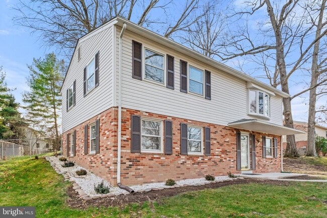 Foto del edificio - 13719 McGill Dr