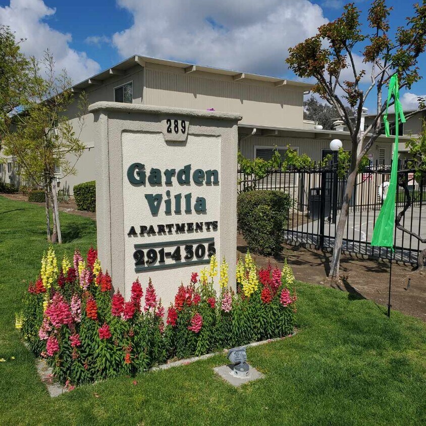 Garden Villa Apartments 289 W Santa Ana Ave Clovis, CA