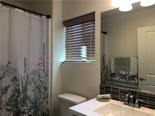 Foto del edificio - 593 Seabright Cir