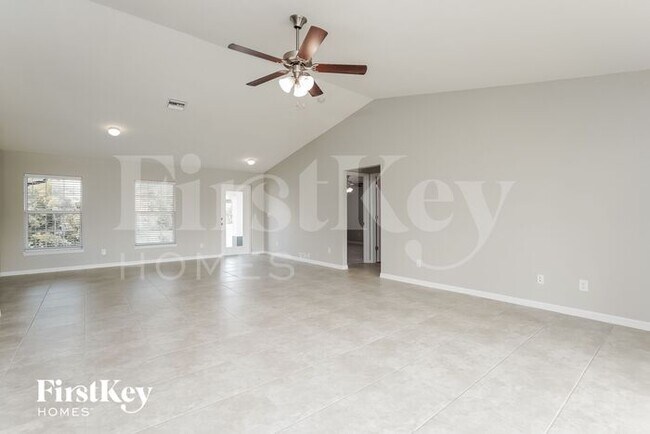 Foto del edificio - 2220 SW 17th Terrace