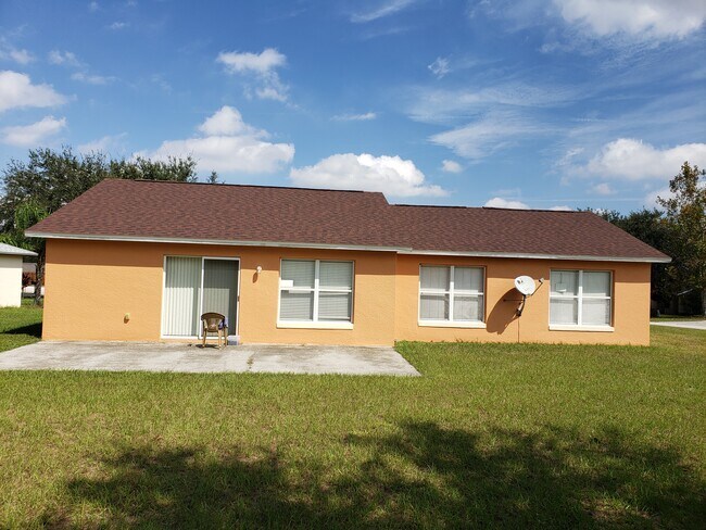 Building Photo - 11701 Chapelle Ct