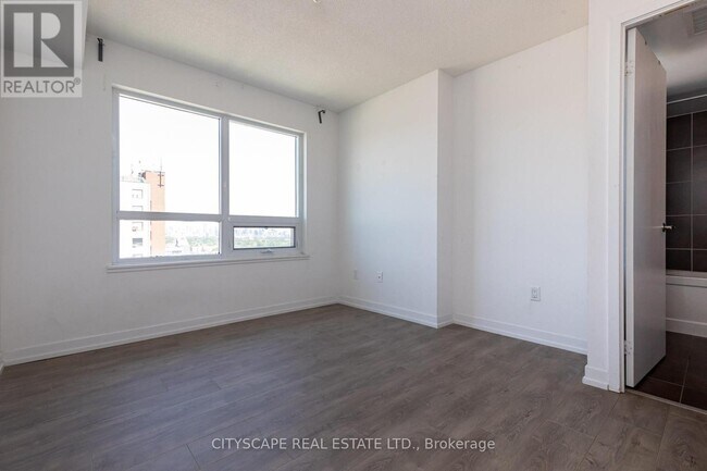 Photo du bâtiment - 1410 Dupont St