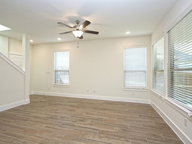 Foto del edificio - "Charming 3-Bedroom Condo Retreat in Georg...
