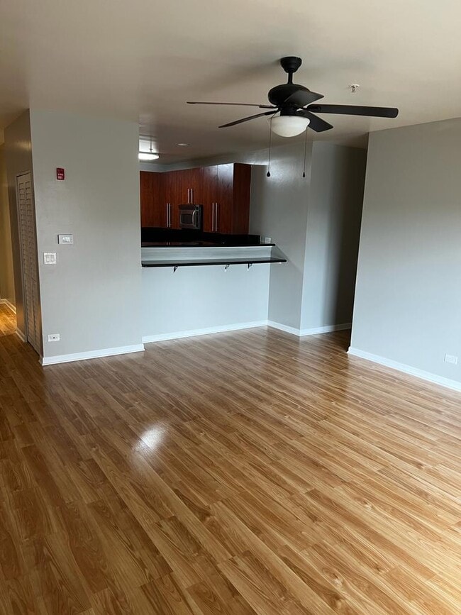 Building Photo - 9440 S 51st Ave