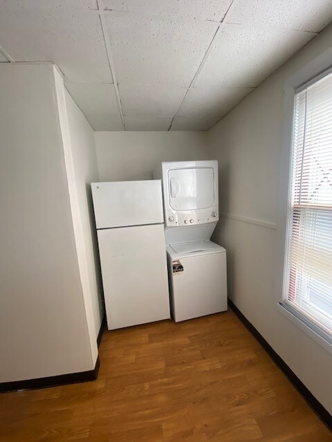 Building Photo - 21 Bentley St