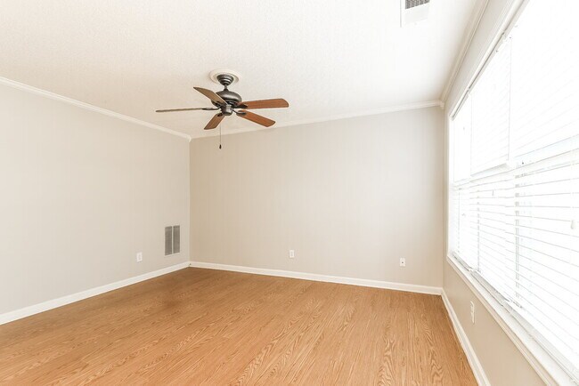 Foto del edificio - 3848 Sunview Dr NW