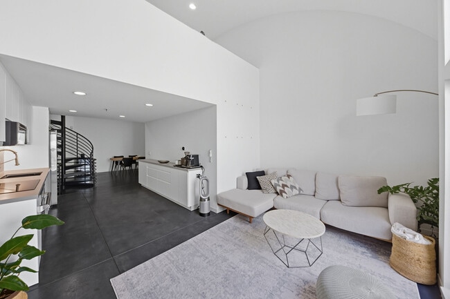 Photo - 2002 3rd St Townhome