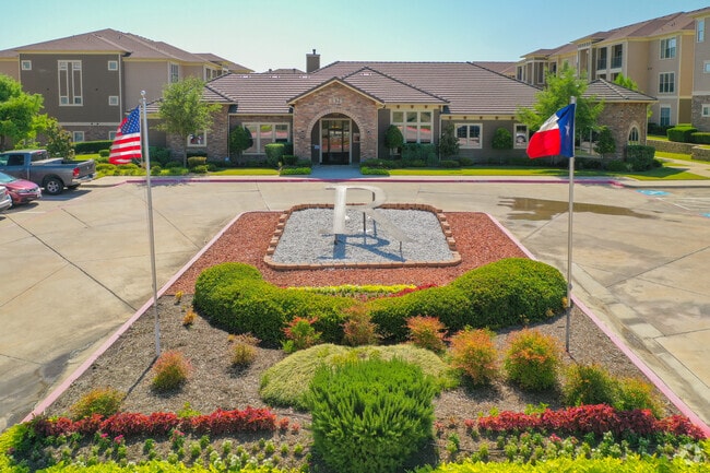 Leasing Office - Riverside Villas Apartments