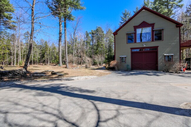 Foto del edificio - 1 Dunham Pond Ln