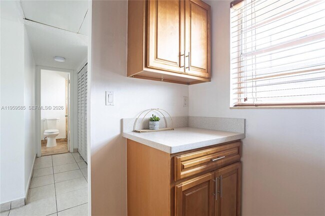 Foto del edificio - 5021 W Oakland Park Blvd