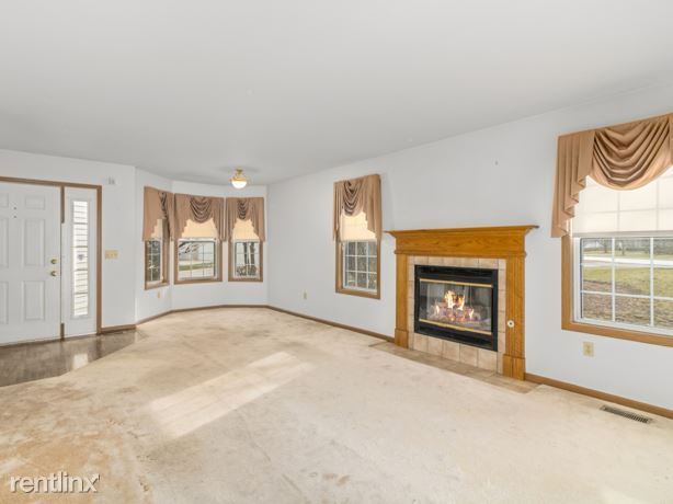 Building Photo - 2 br, 1 bath House - 1653 Revere Court