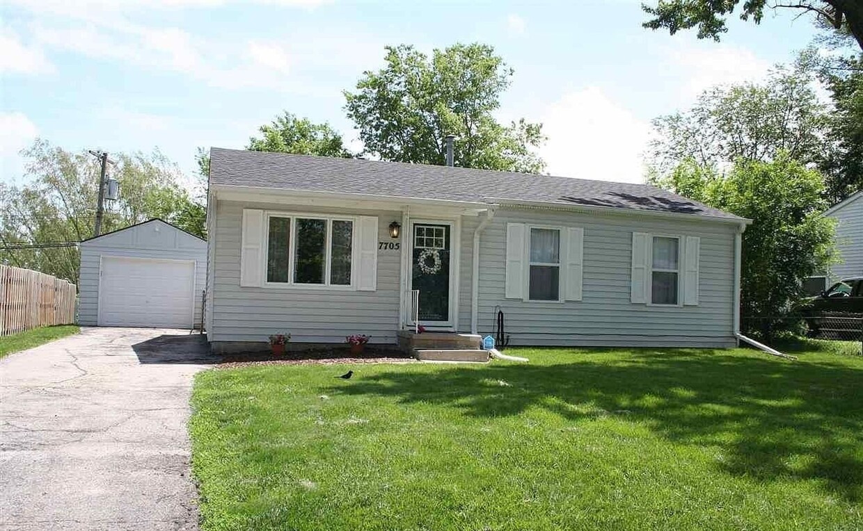 Charming home - Coming open JUNE 15TH - Charming home -  Coming open JUNE 15TH