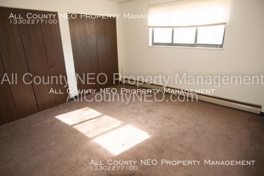 Building Photo - 1 bedroom in Cleveland OH 44119