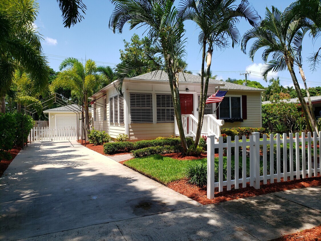 Foto principal - 945 Andrews Rd