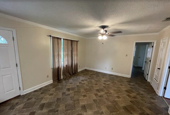 Building Photo - 411 S Audubon Dr