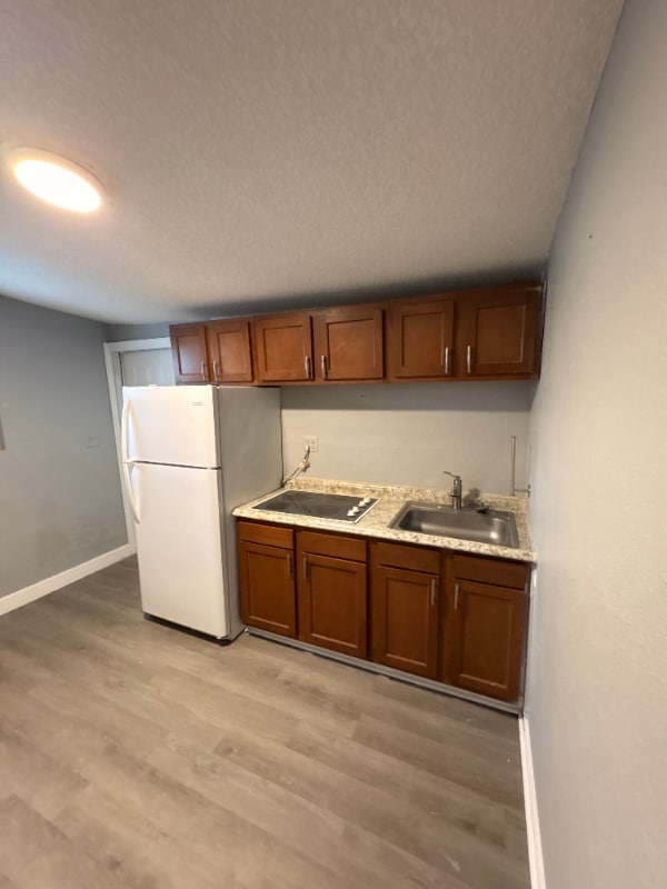 Building Photo - 8142 Eaton Ave